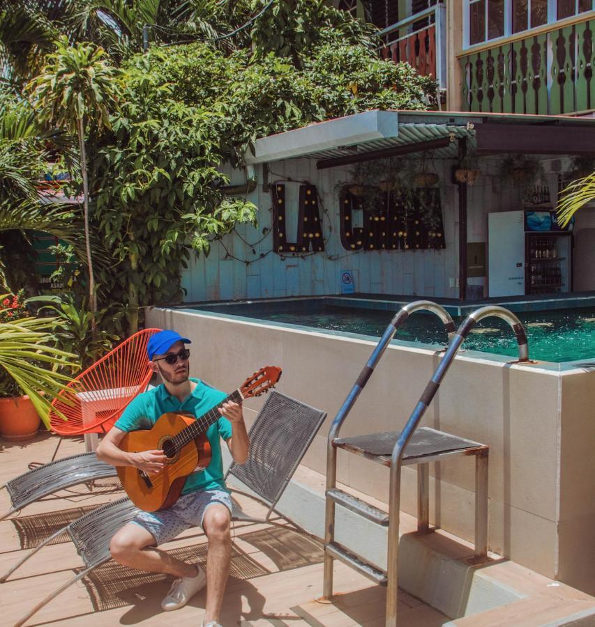 Hotel Peten Express Флорес Экстерьер фото